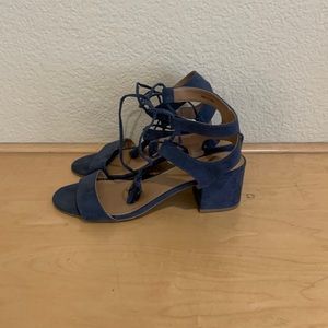 Report Strappy Sandal